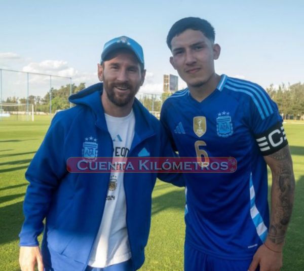 TOBIAS RAMIREZ CAPITAN DE LA SELECCIÓN SUB 20, VICTORIA Y FOTO CON MESSI